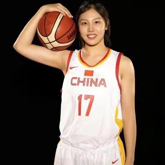 练歌房兼职大学生